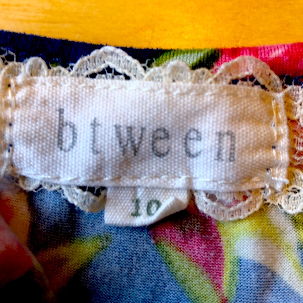 This is a flowery soft, size 10, btween t-shirt. - Picture 3 of 3